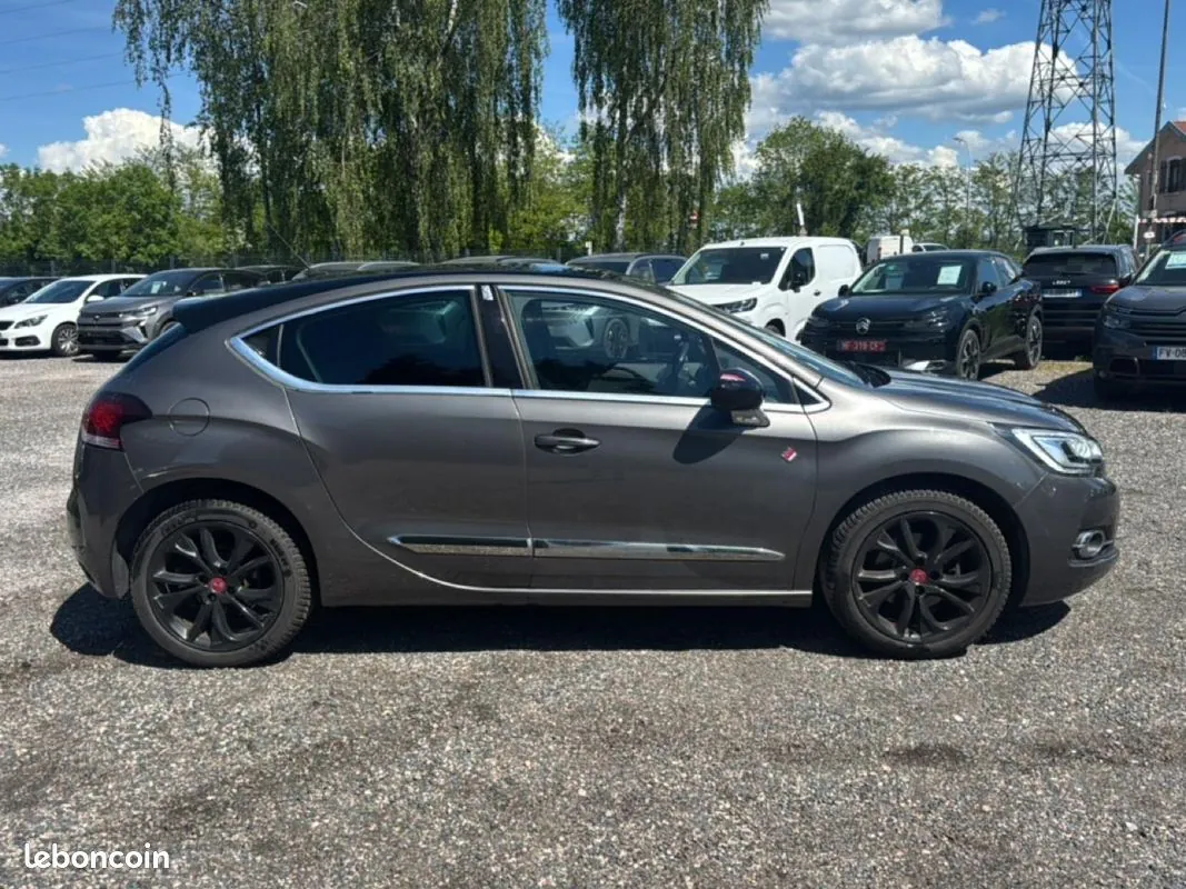 DS Automobiles Ds 4 2017 photo 4