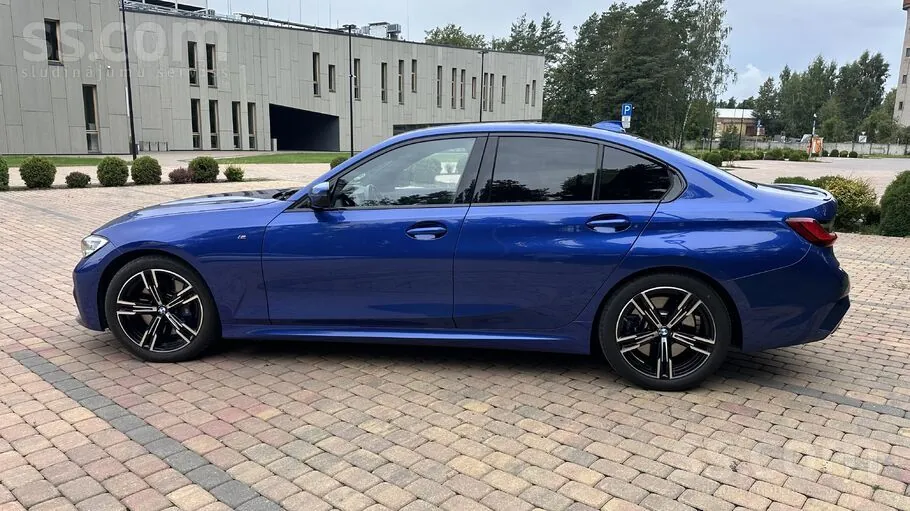 BMW 320D 2019 photo 3