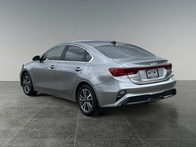 Kia Forte 2022 photo 4
