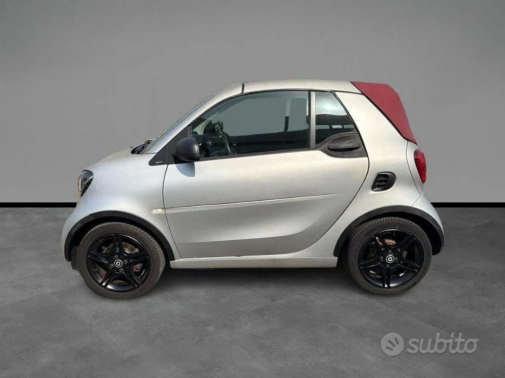 Smart Fortwo 2017 photo 2