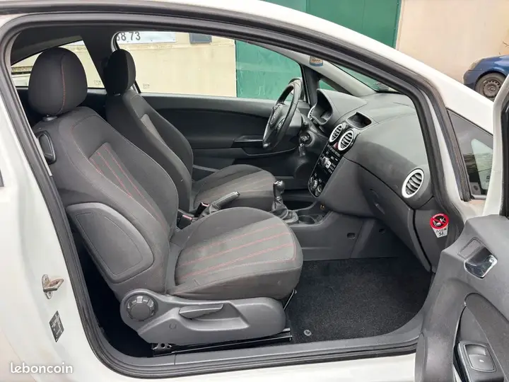 Opel Corsa 2011 photo 5