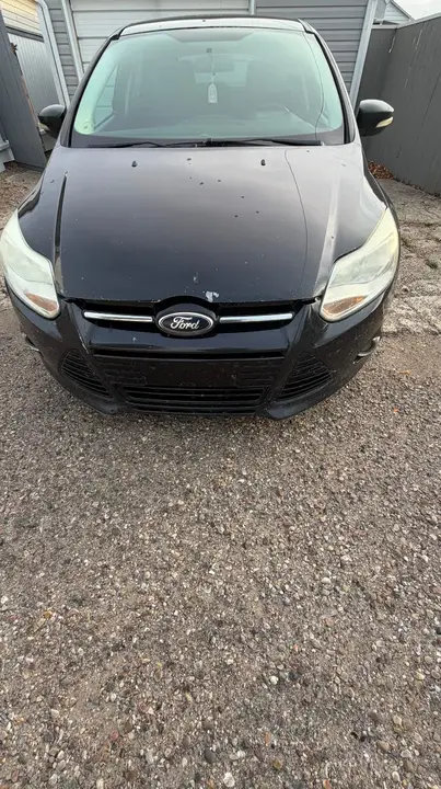 Ford Focus 2012 photo 2