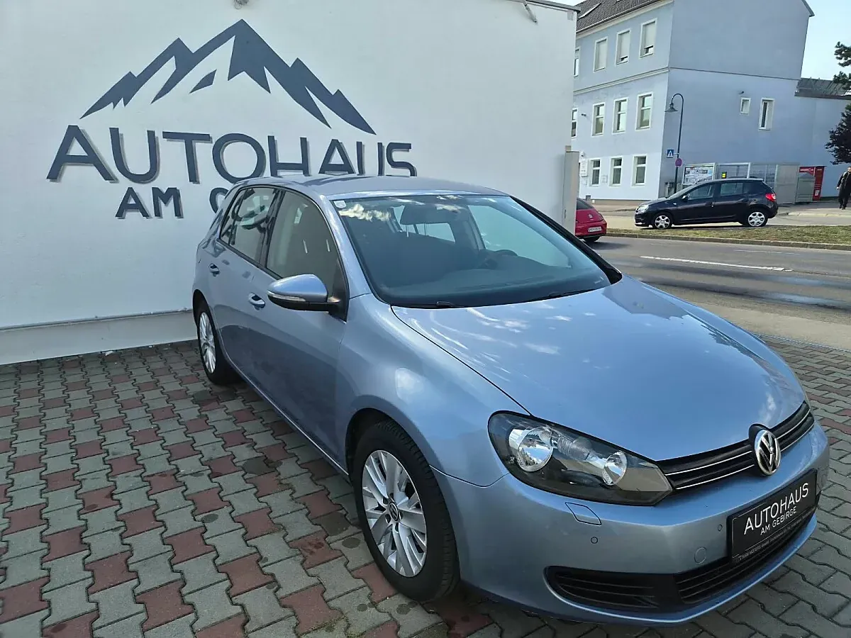 Volkswagen Golf 2010 photo 2