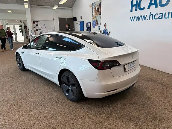 Tesla Model 3 2021 photo 4