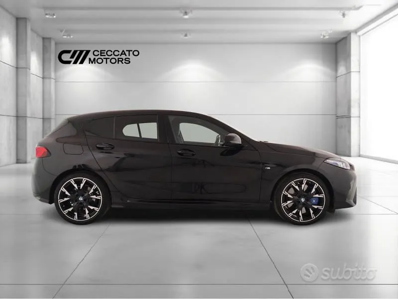BMW 1 Series 2025 photo 3
