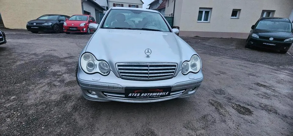 Mercedes-Benz C280