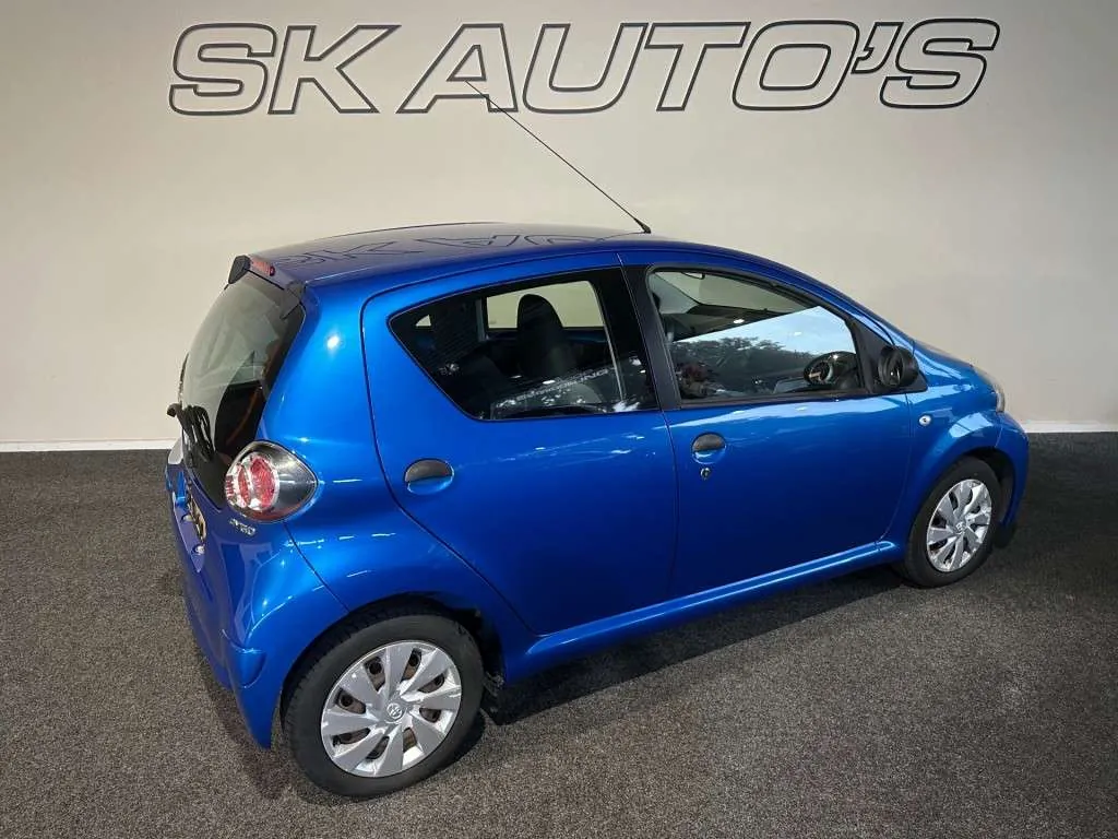 Toyota Aygo 2013 photo 3