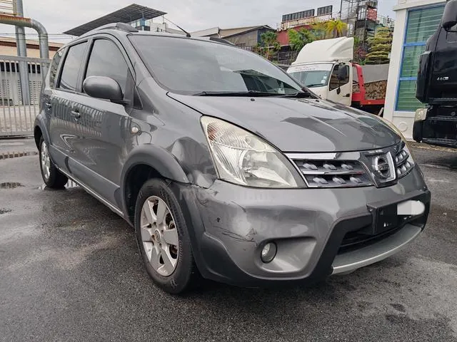 Nissan Livina