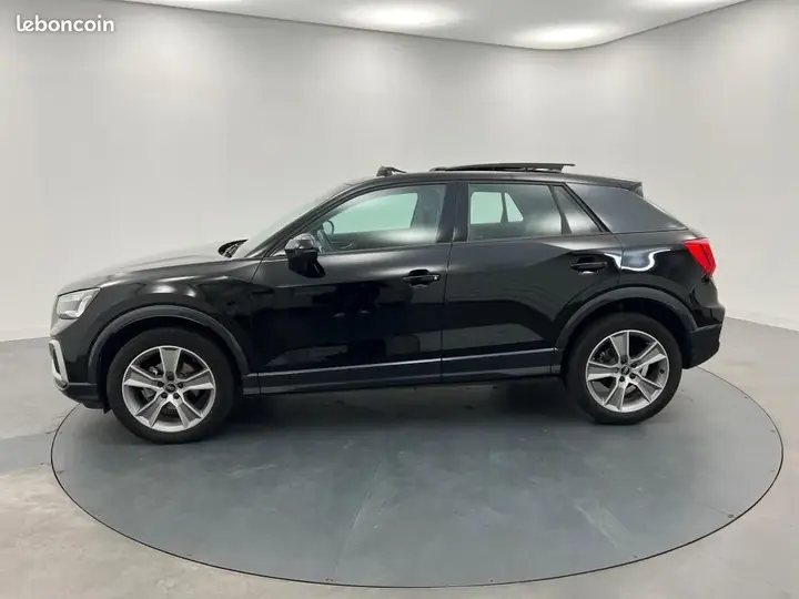 Audi Q2 2023 photo 2
