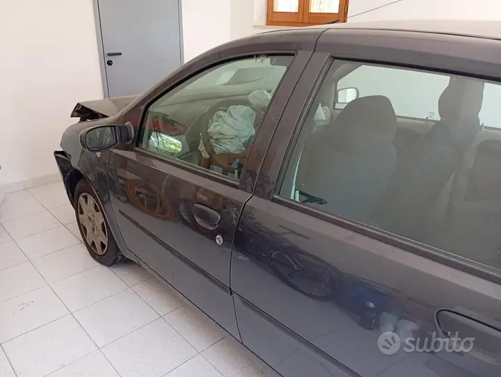 Fiat Punto 2004 photo 3