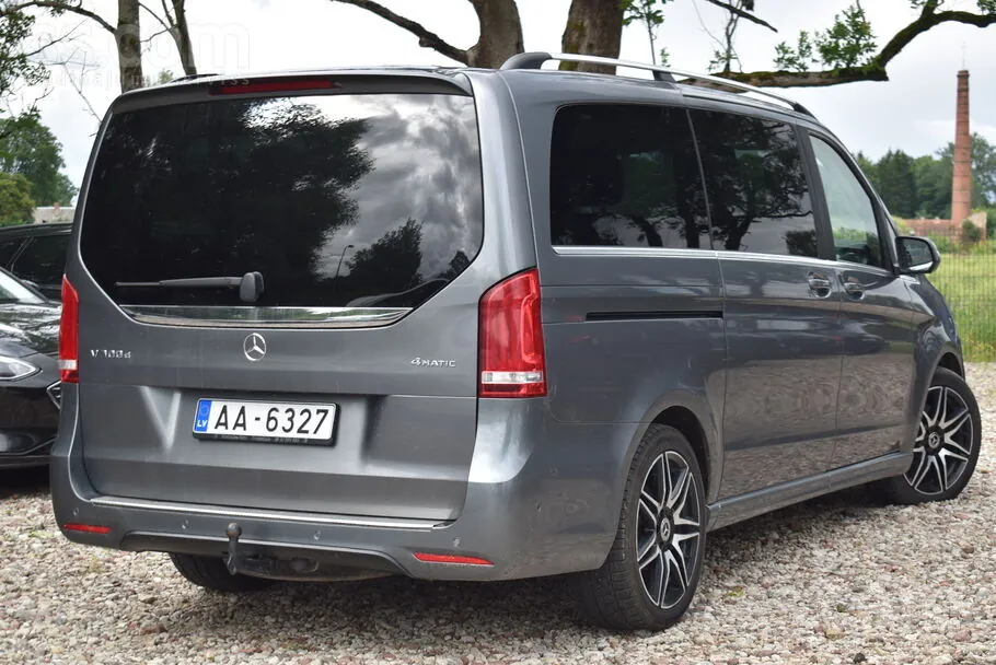 Mercedes-Benz V300 2019 photo 2
