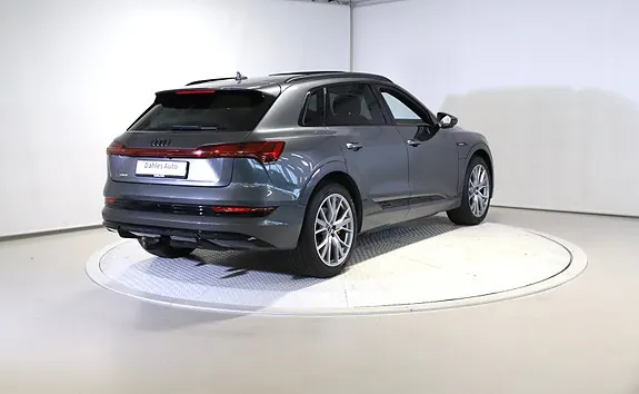 Audi E-Tron 2021 photo 5