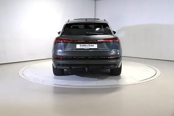 Audi E-Tron 2021 photo 4