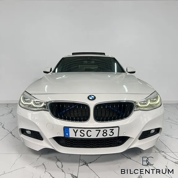BMW 320 2018 photo 2