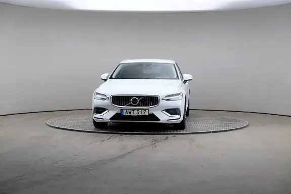 Volvo V60 2022 photo 3