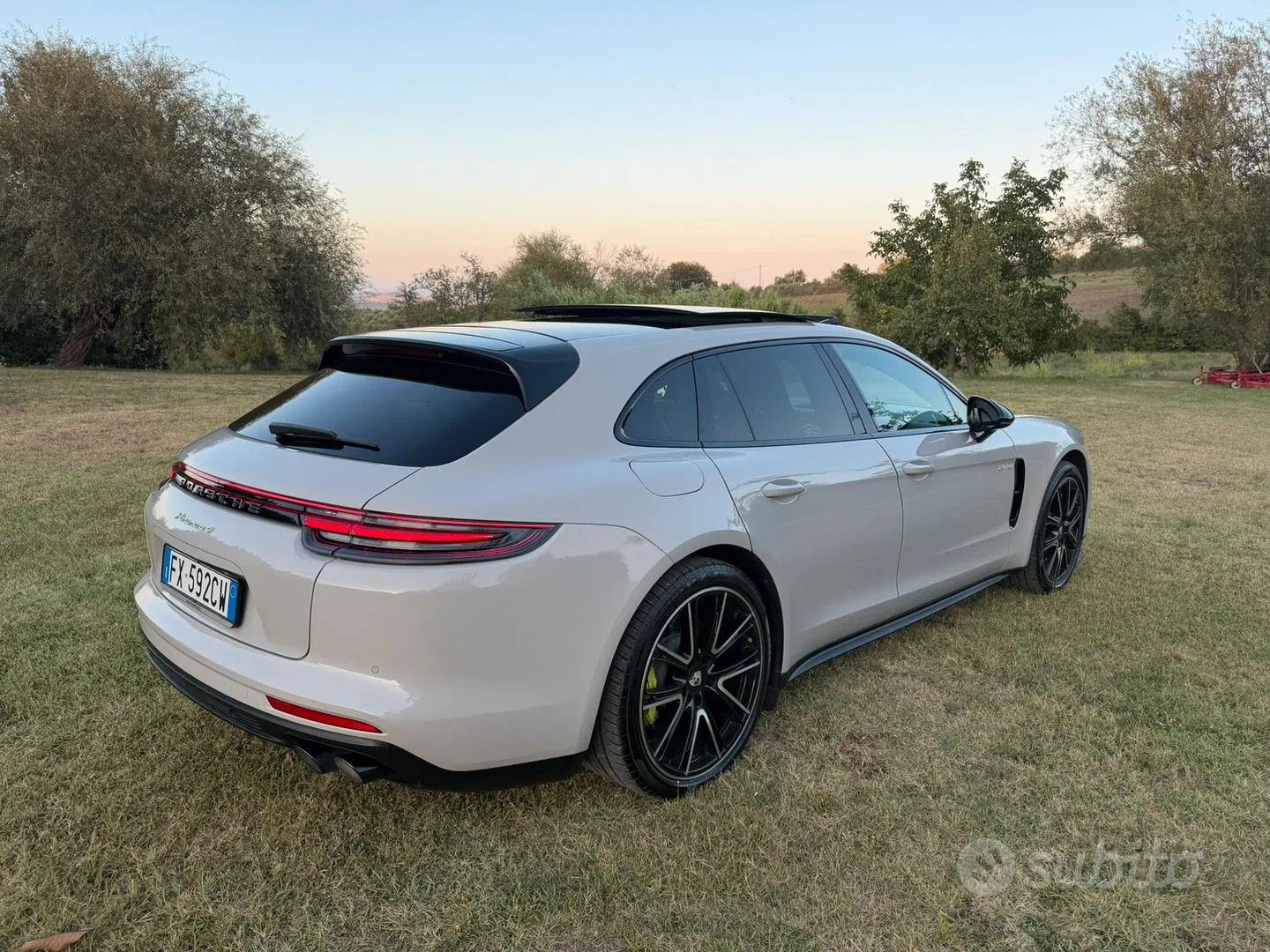 Porsche Panamera 2019 photo 3