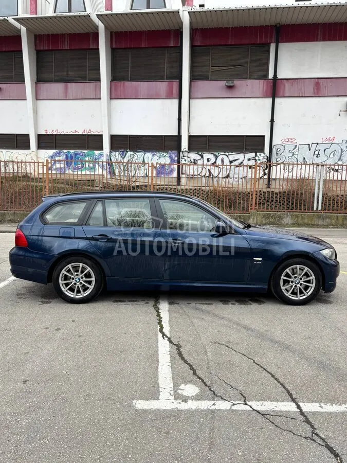 BMW 320D 2010 photo 4