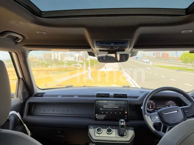 Land Rover Defender 2025 photo 4