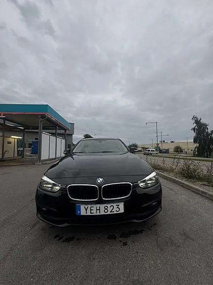 BMW 320I