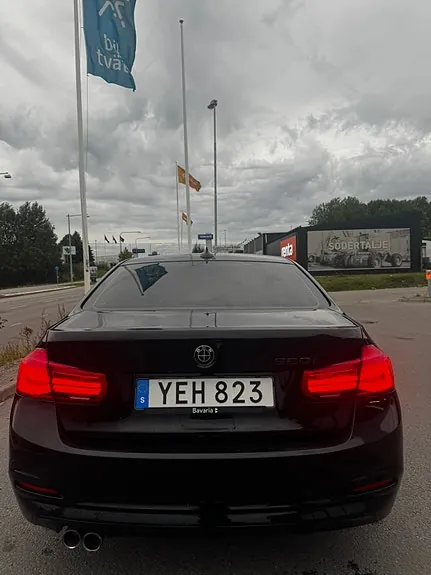 BMW 320I 2016 photo 2
