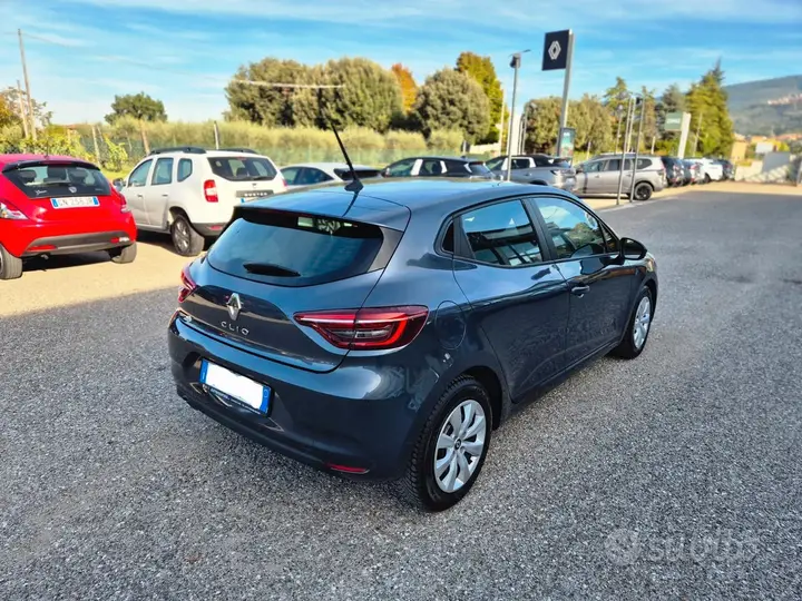 Renault Clio 2022 photo 4