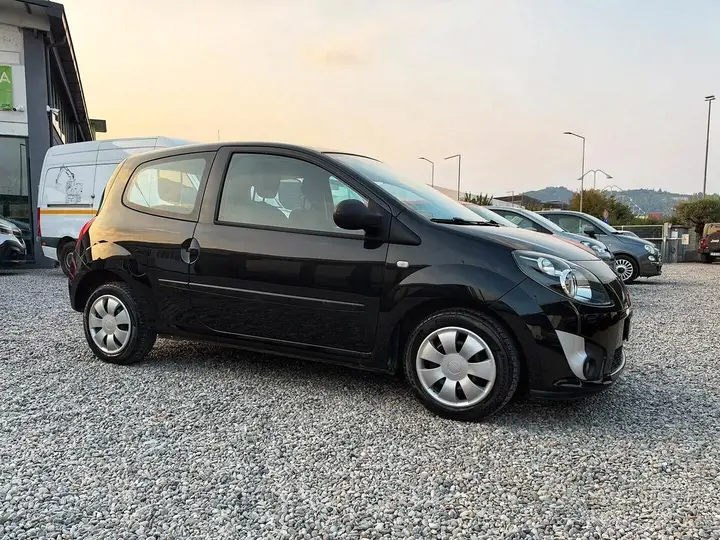 Renault Twingo 2010 photo 3