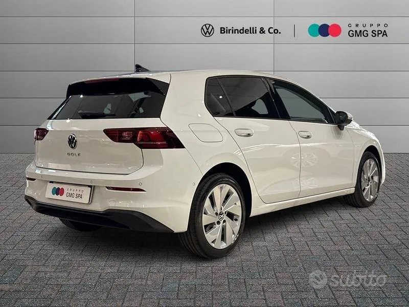 Volkswagen Golf 2026 photo 3