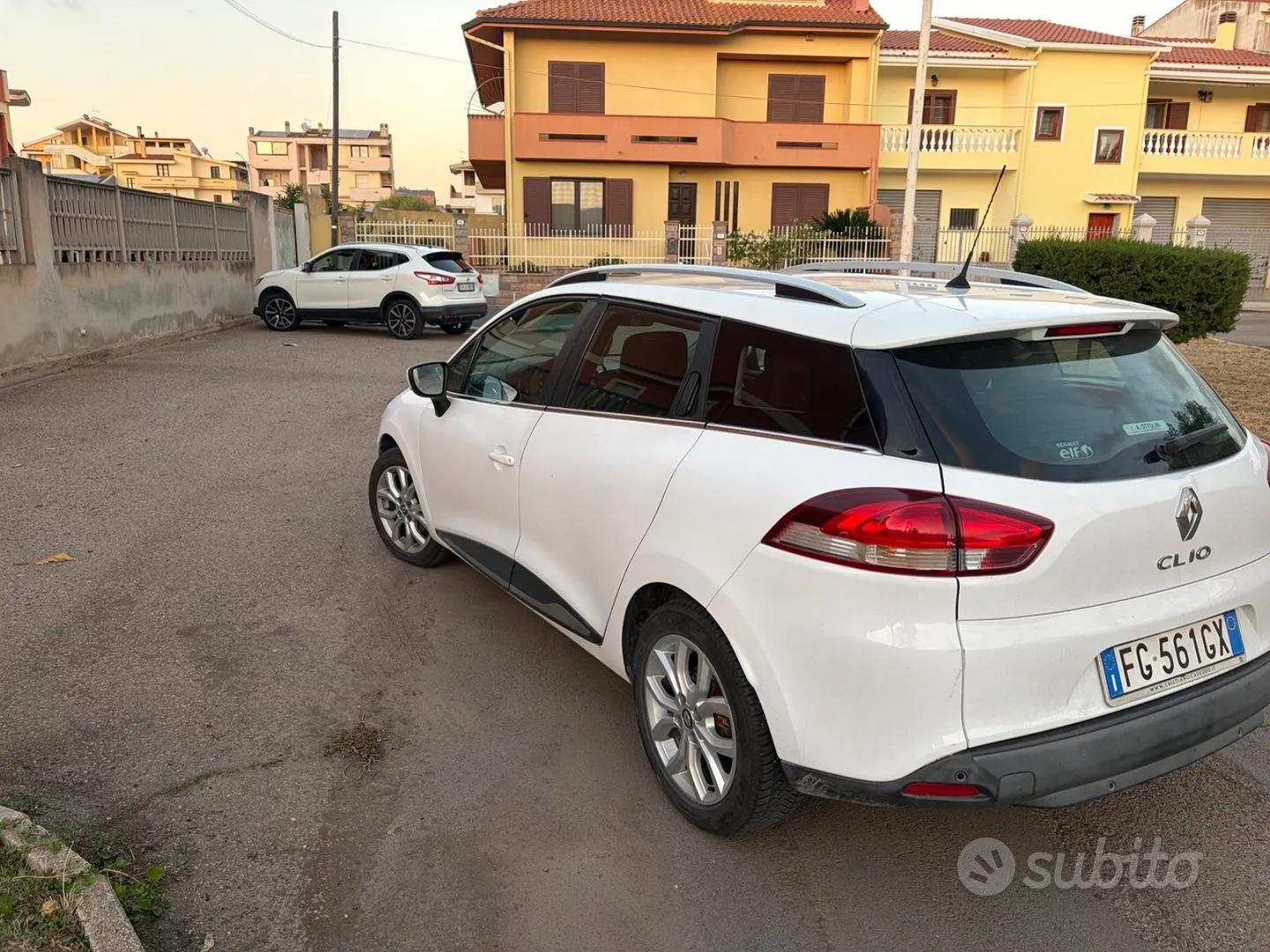 Renault Clio 2017 photo 2