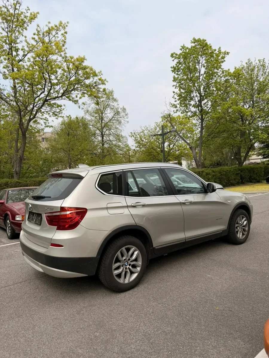 BMW X3 2011 photo 3