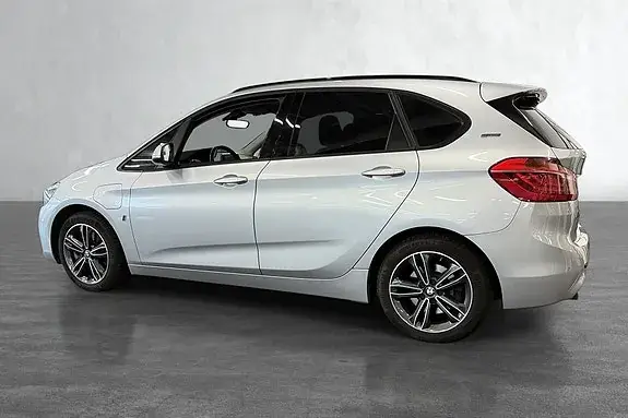 BMW 225Xe 2019 photo 3