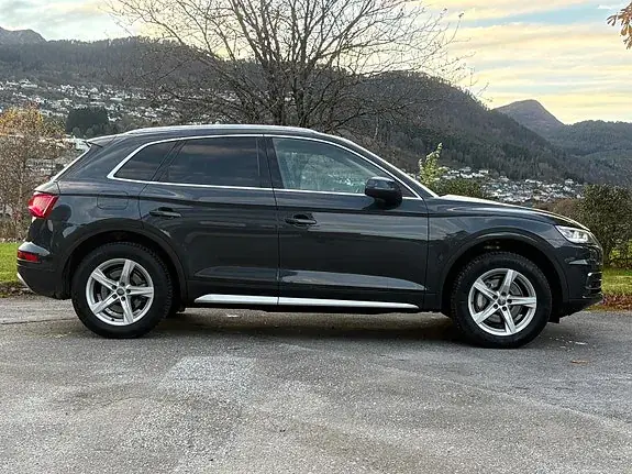 Audi Q5 2017 photo 3