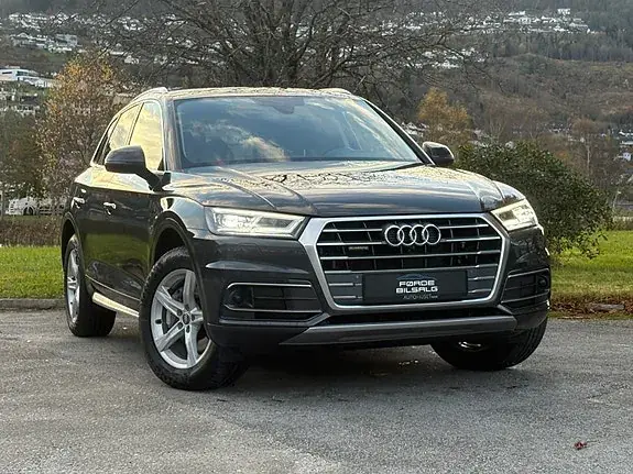 Audi Q5 2017 photo 2