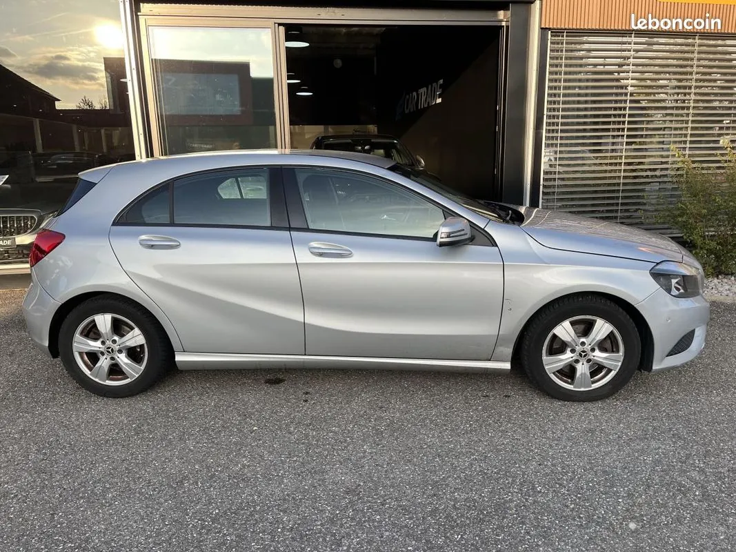 Mercedes-Benz A-Class 2014 photo 2