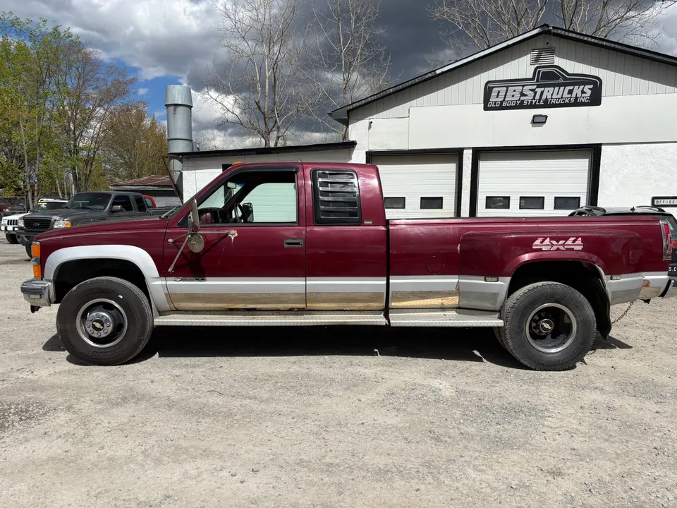 Chevrolet Silverado 1996 photo 2