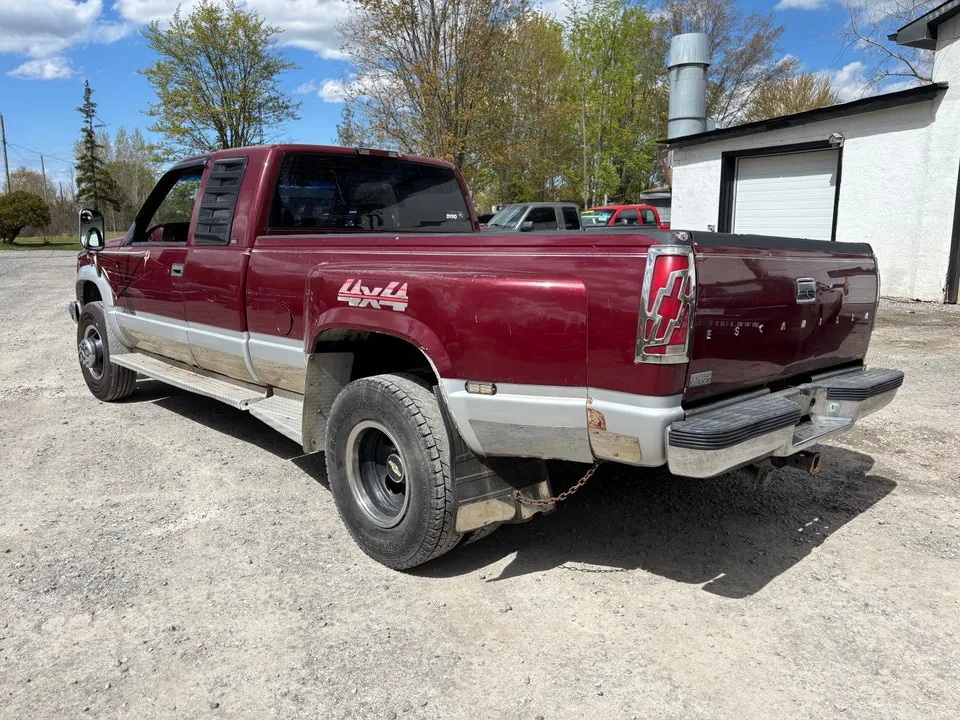 Chevrolet Silverado 1996 photo 3