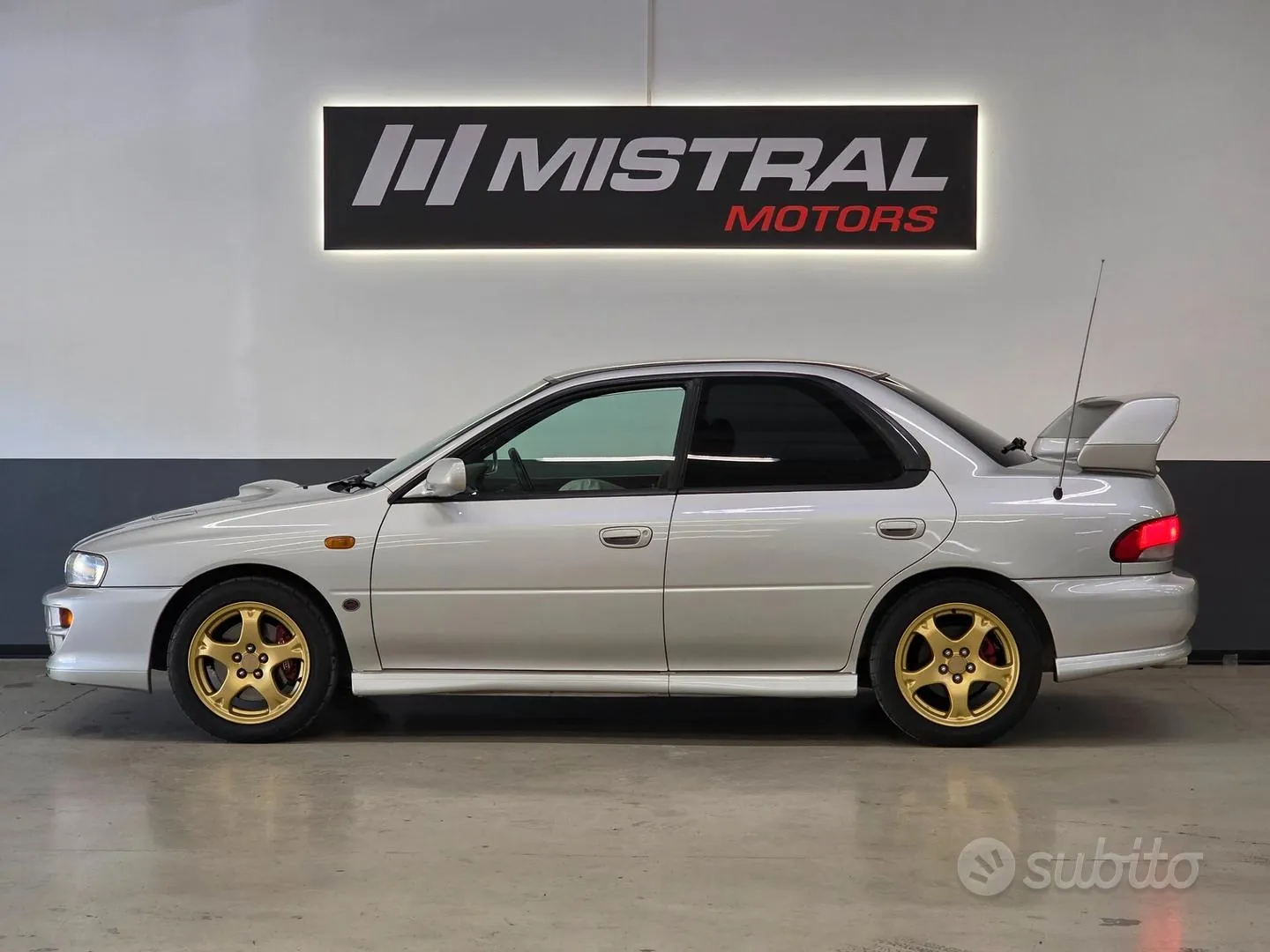 Subaru Impreza 1999 photo 2