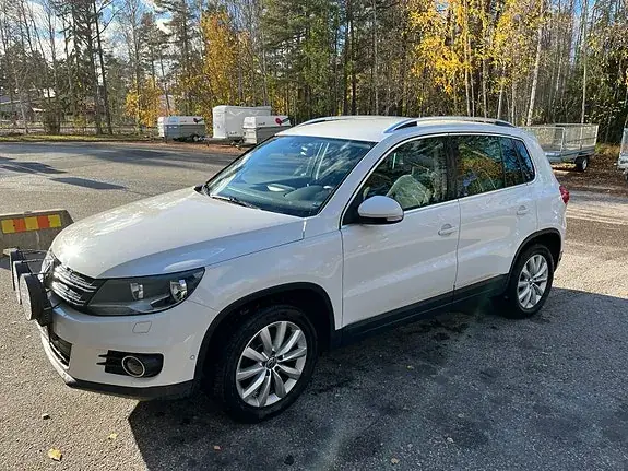 Volkswagen Tiguan 2012 photo 2