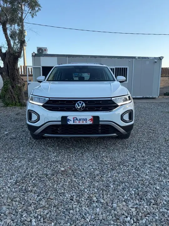 Volkswagen T-Roc 2023 photo 2