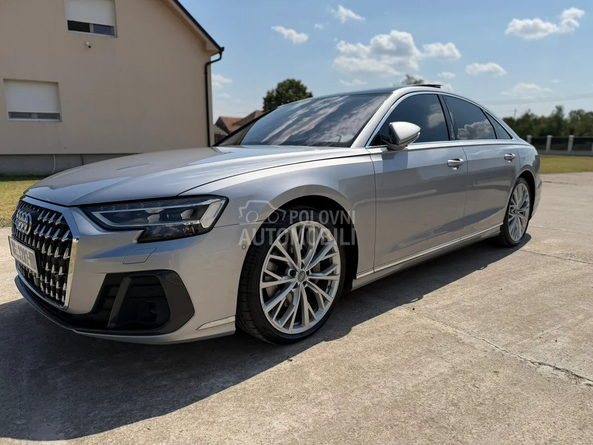Audi A8 2022 photo 2