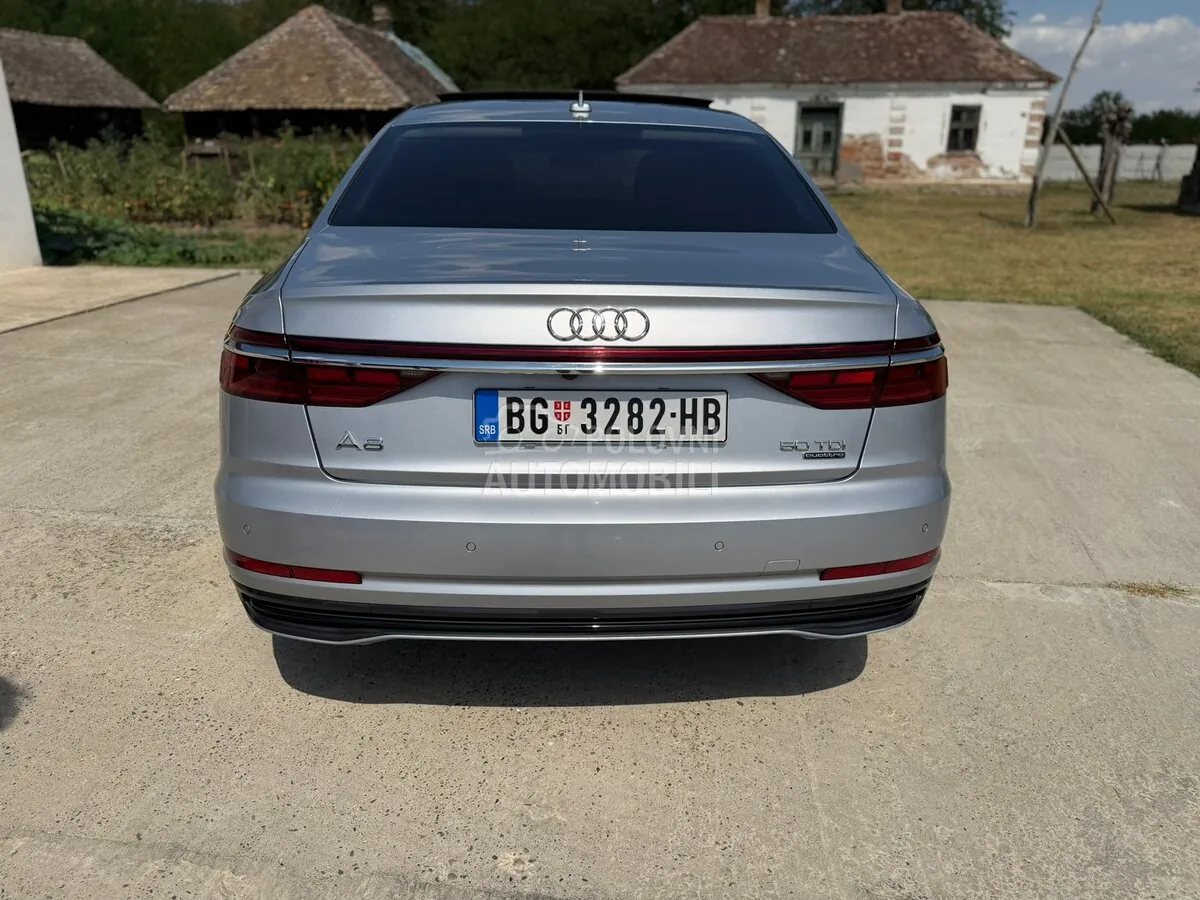 Audi A8 2022 photo 5