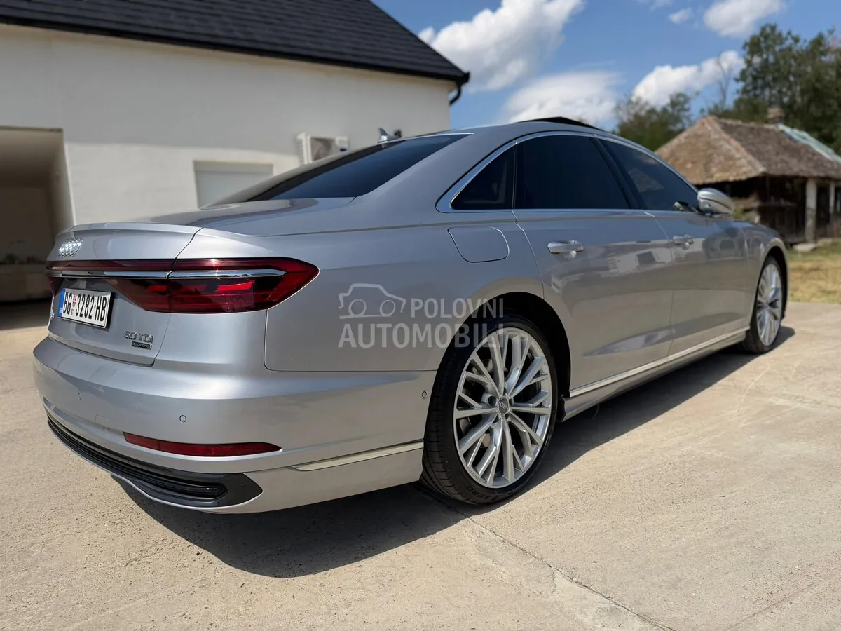 Audi A8 2022 photo 4