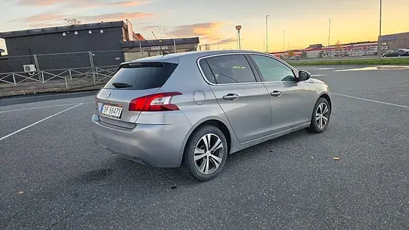 Peugeot 308 2015 photo 5