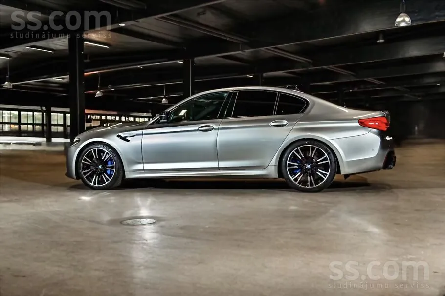 BMW M5 2018 photo 4