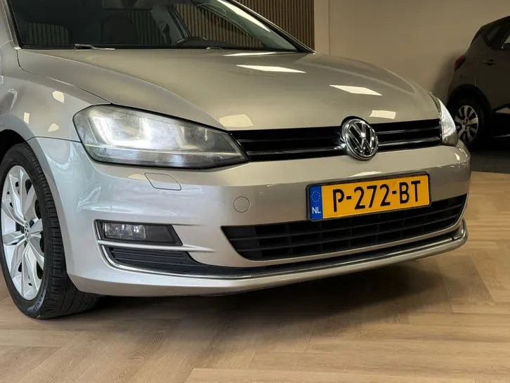 Volkswagen Golf 2013 photo 3