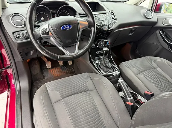 Ford Fiesta 2014 photo 5