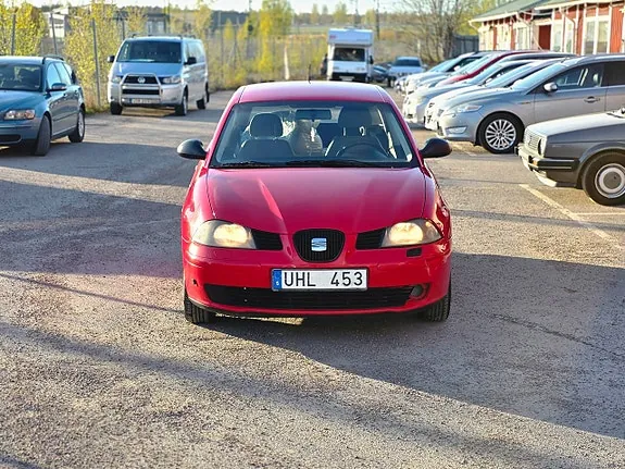Seat Ibiza 2003 photo 3