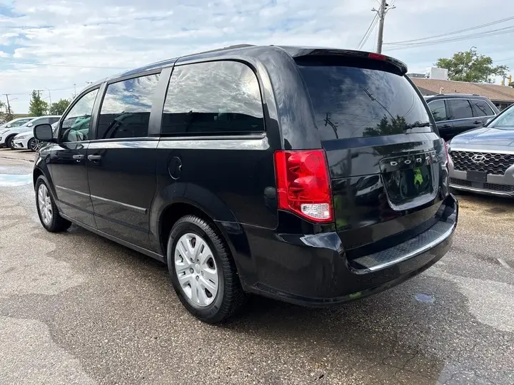 Dodge Grand Caravan 2014 photo 3