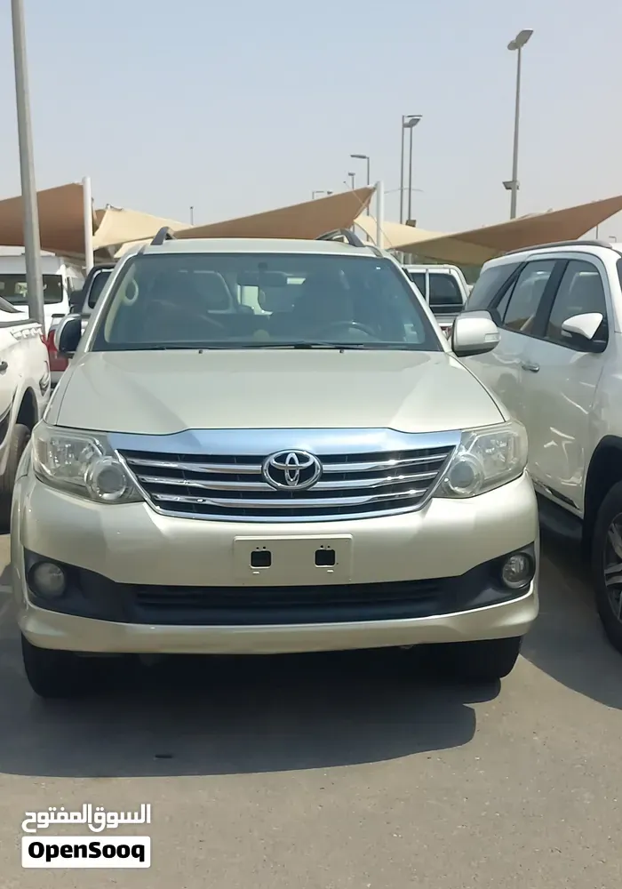 Toyota Fortuner 2013 photo 5