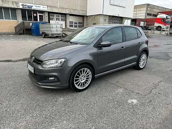 Volkswagen Polo 2014 photo 2