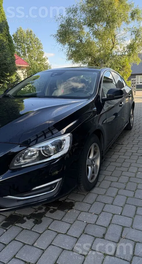 Volvo S60 2015 photo 5